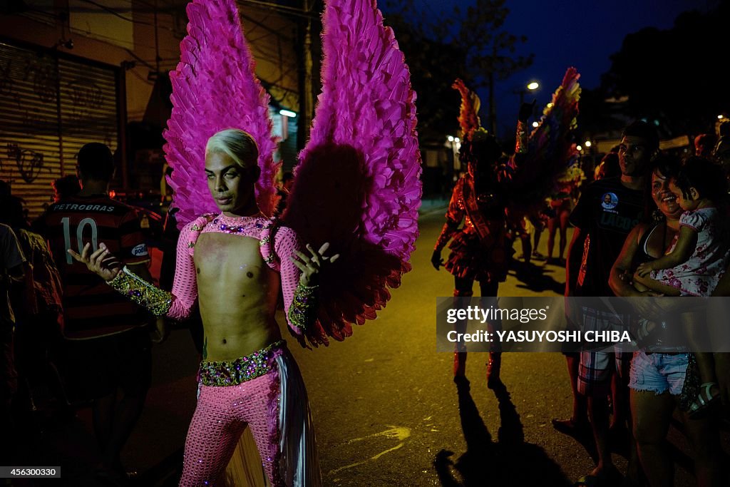 BRAZIL-LGBT-PARADE-FAVELA-ALEMAO