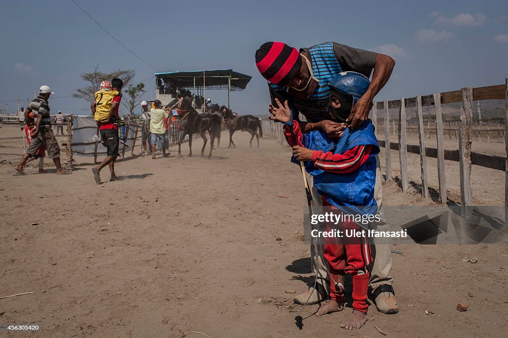 Revelers Gather For Annual Moyo Festival