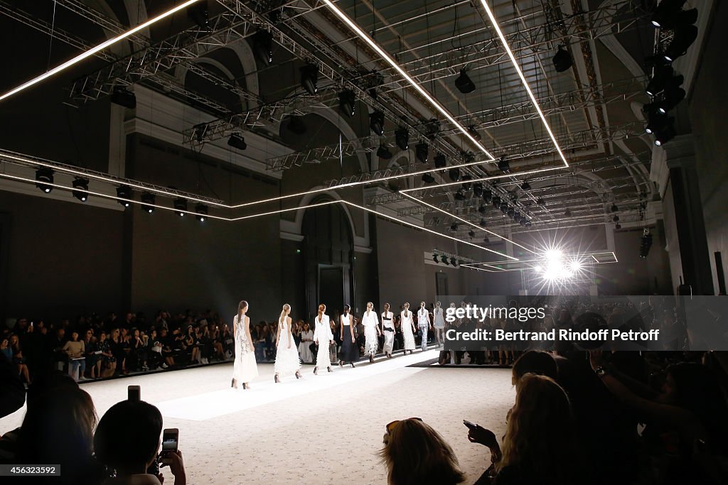 Giambattista Valli : Front Row - Paris Fashion Week Womenswear Spring/Summer 2015