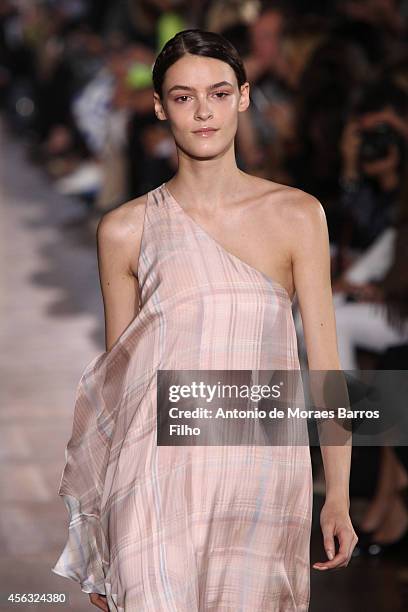 Attends the Stella McCartney show as part of the Paris Fashion Week Womenswear Spring/Summer 2015 on September 29, 2014 in Paris, France.