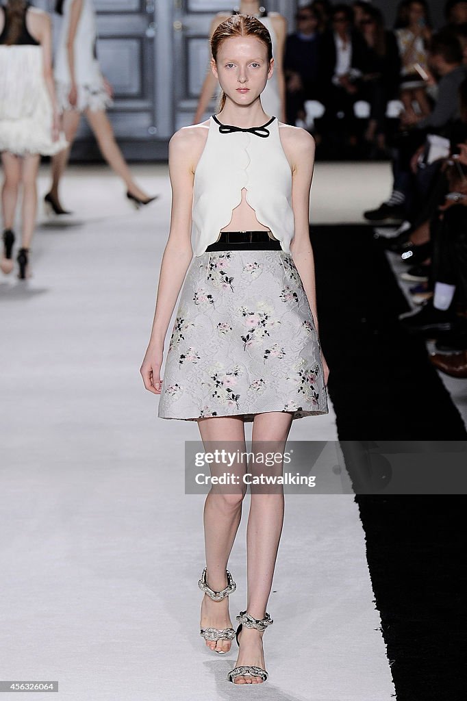 Giambattista Valli - Runway RTW - Spring 2015 - Paris Fashion Week