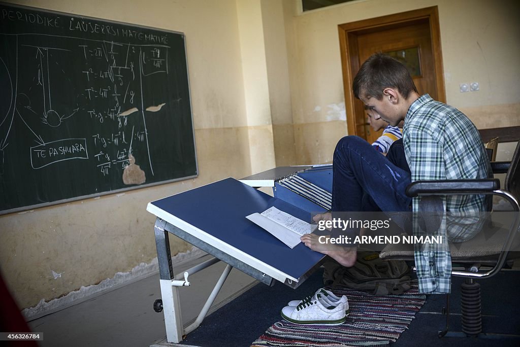 KOSOVO-DISABILITY-ARMLESS-BOY