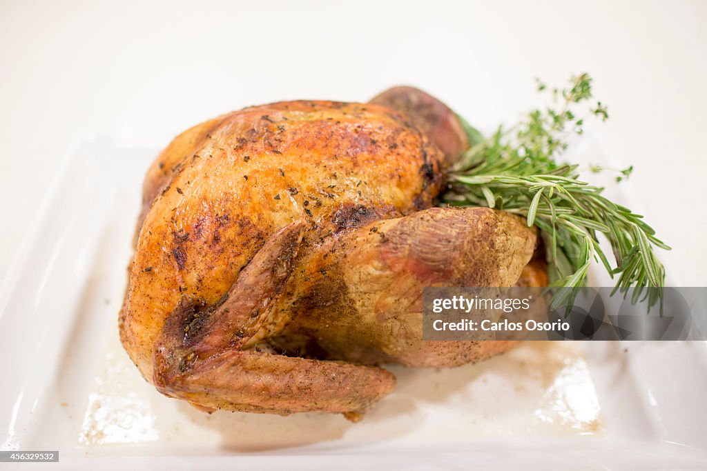 Share Thanksgiving Day Dinner