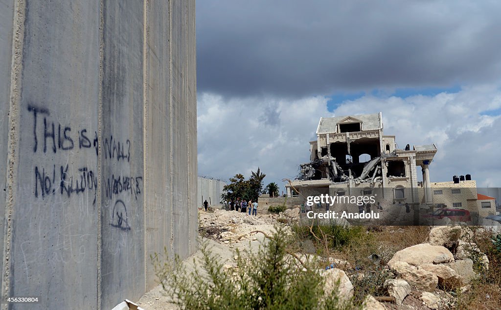 Israeli bulldozers demolished house of Palestinians in Jerusalem