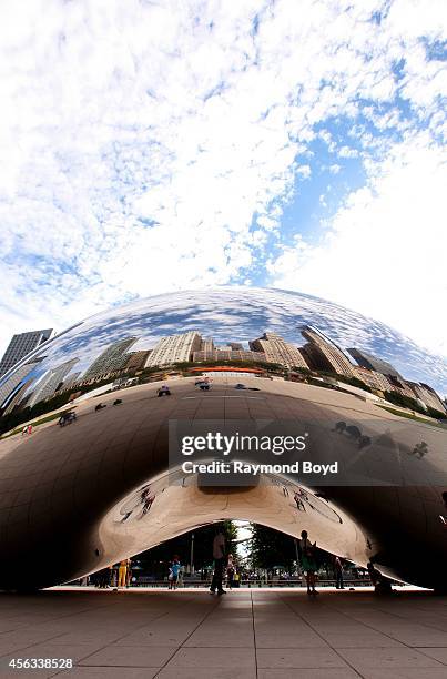 Anish Kapoor's Cloud Gate sculpture sits in Millennium Park on August 27, 2014 in Chicago, Illinois.