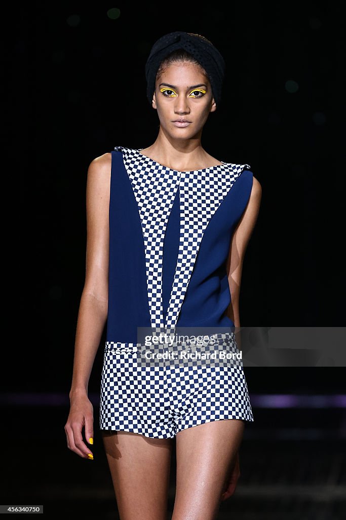 Fatima Lopes : Runway - Paris Fashion Week Womenswear Spring/Summer 2015