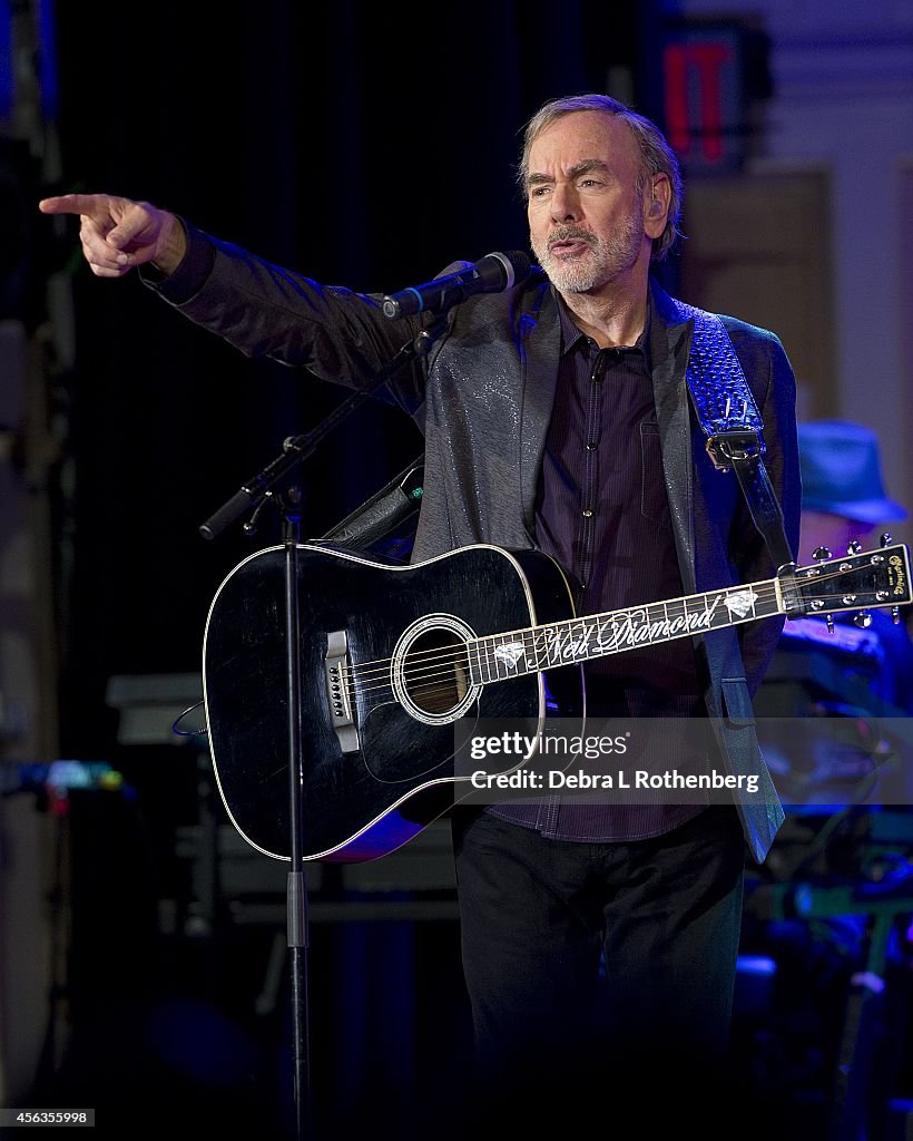 Neil Diamond Special Performance And Announcement