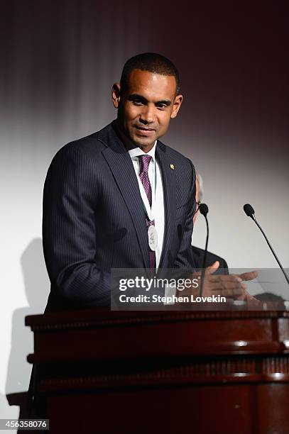 Former basketball player Grant Hill speaks onstage at the 29th Annual Great Sports Legends Dinner to benefit The Buoniconti Fund to Cure Paralysis at...