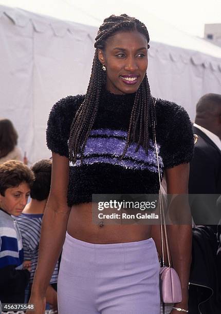 Athelete Lisa Leslie attends the 10th Annual Nickelodeon's Kids' Choice Awards on April 19, 1997 at Olympic Auditorium in Los Angeles, California.