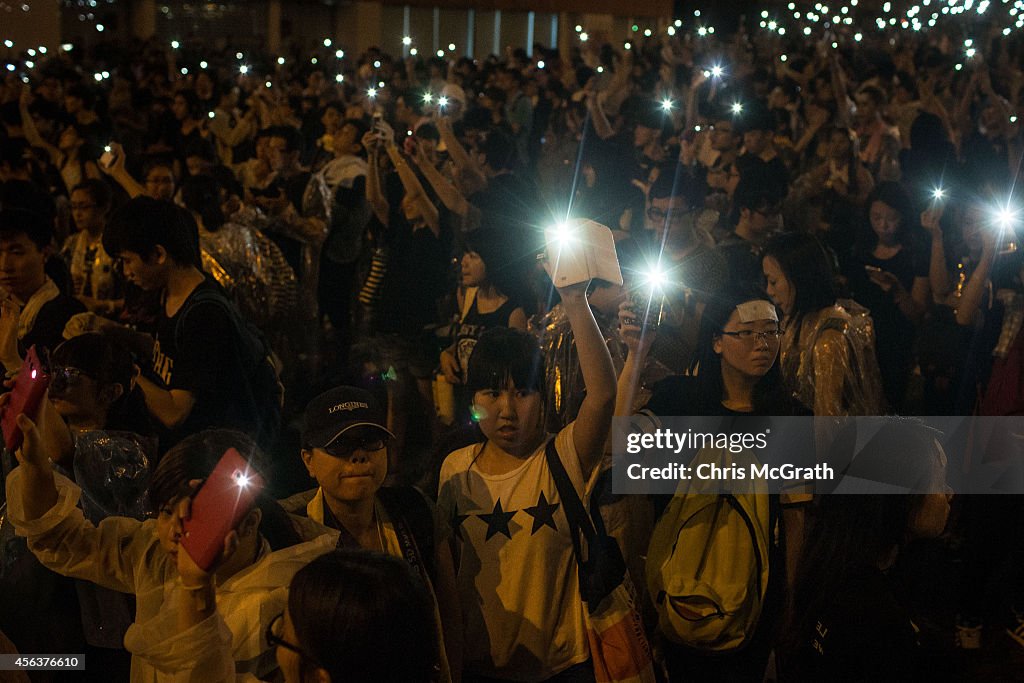 Sit In Protest Continues In Hong Kong Despite Chief Executive's Calls To Withdraw