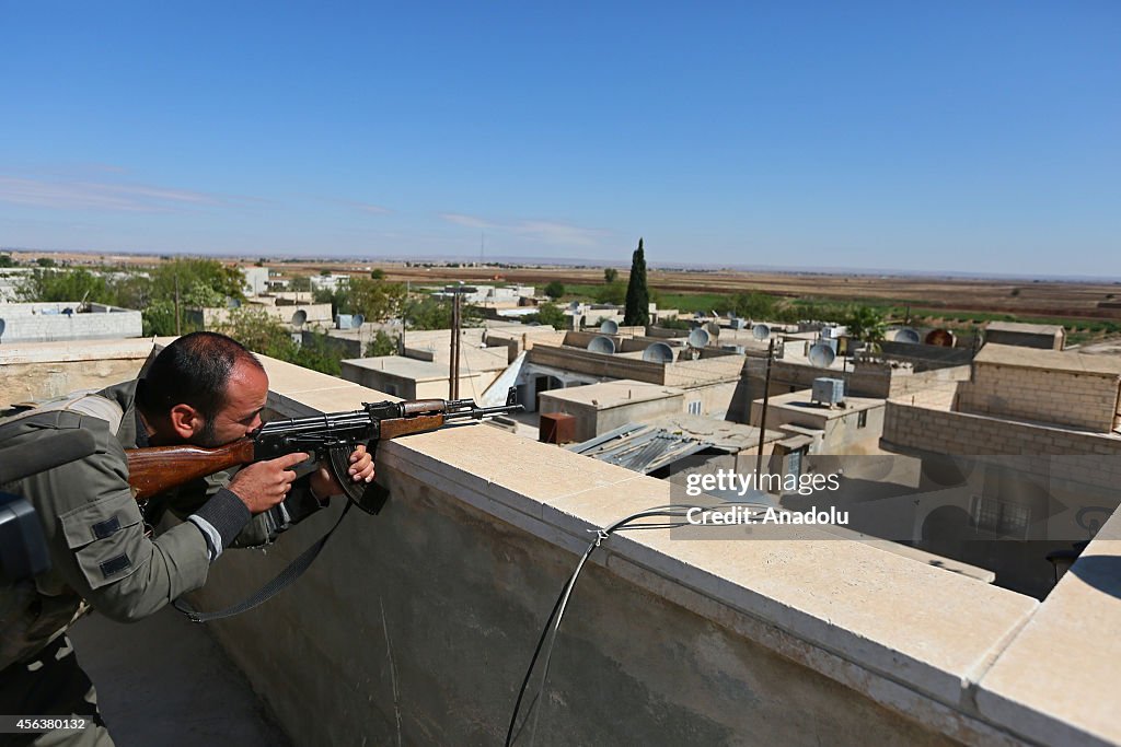 Clashes between ISIL militants and Syrian Kurdish armed groups