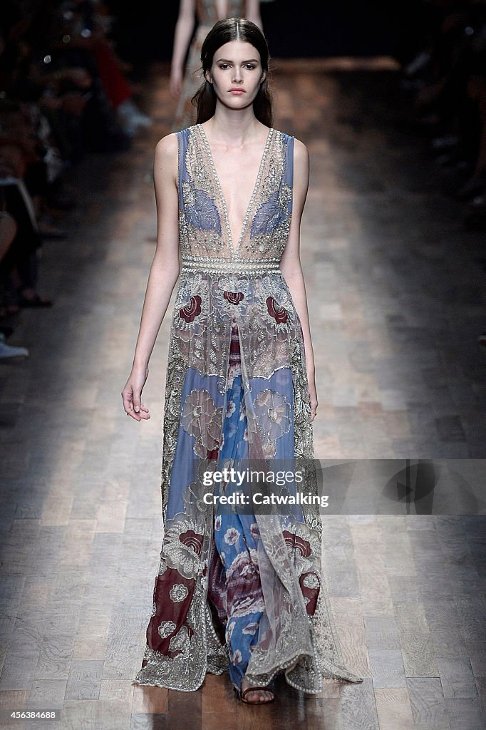 Valentino - Runway RTW - Spring 2015 - Paris Fashion Week