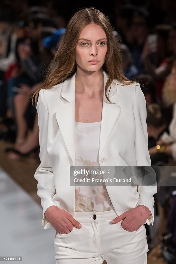 Valentin Yudashkin : Runway - Paris Fashion Week Womenswear Spring/Summer 2015