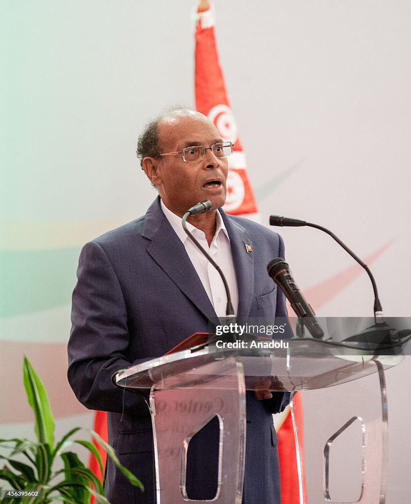 Tunisian President Marzouki attends a conference on the future of Palestine in Tunis