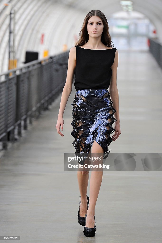 Iris Van Herpen - Runway RTW - Spring 2015 - Paris Fashion Week