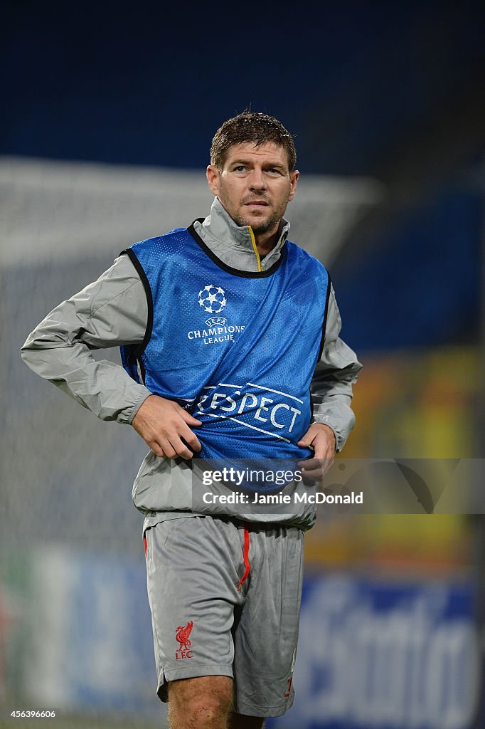 Liverpool FC Training & Press Conference