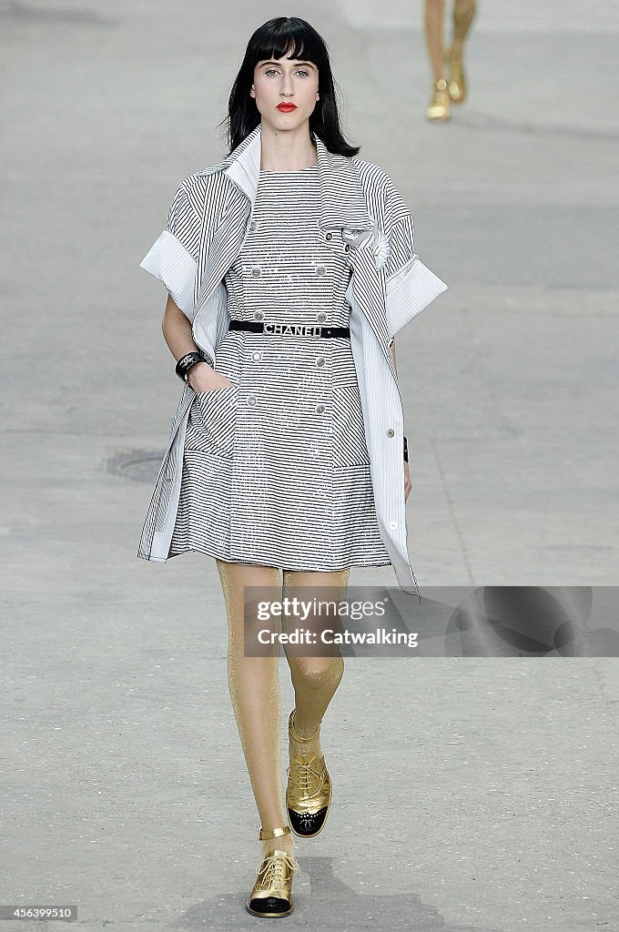 Chanel - Runway RTW - Spring 2015 - Paris Fashion Week