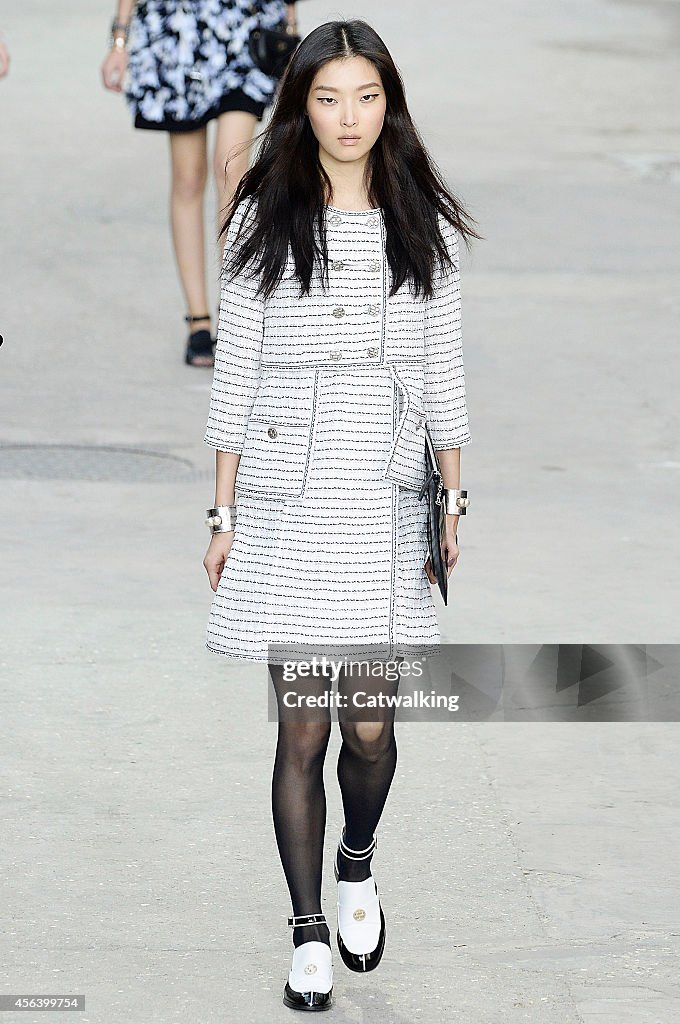 Chanel - Runway RTW - Spring 2015 - Paris Fashion Week