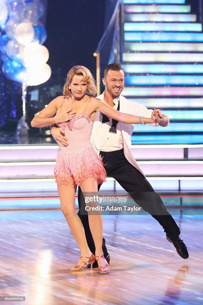 ABC's "Dancing With the Stars" - Season 19 - Week Three