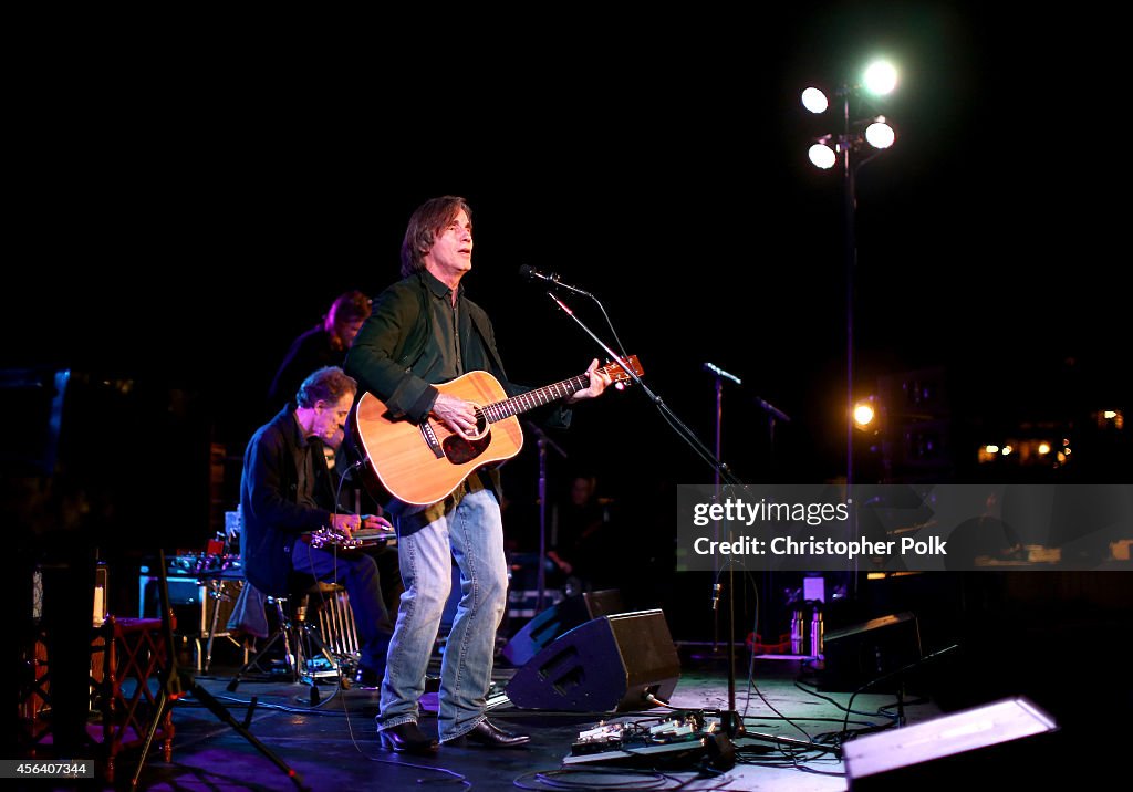 Rock4EB, Malibu, With Jackson Browne & David Spade Sponsored by Suja Juice & Sabra Hummus