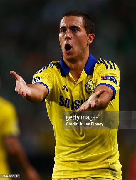 Eden Hazard of Chelsea appeals during the UEFA Champions League Group G match between Sporting Clube de Portugal and Chelsea FC at Estadio Jose...