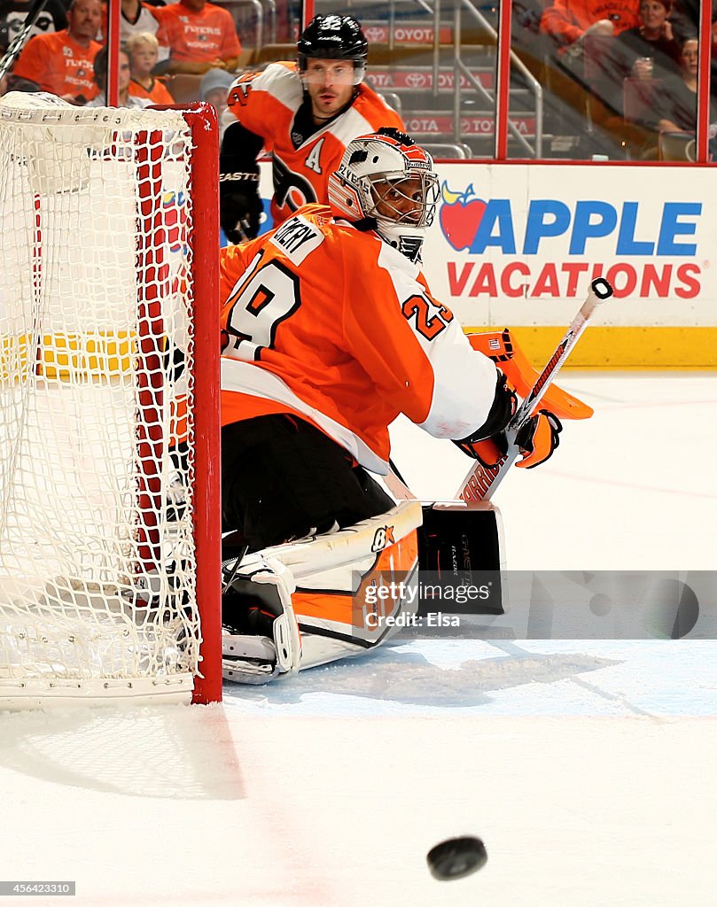 New York Rangers v Philadelphia Flyers