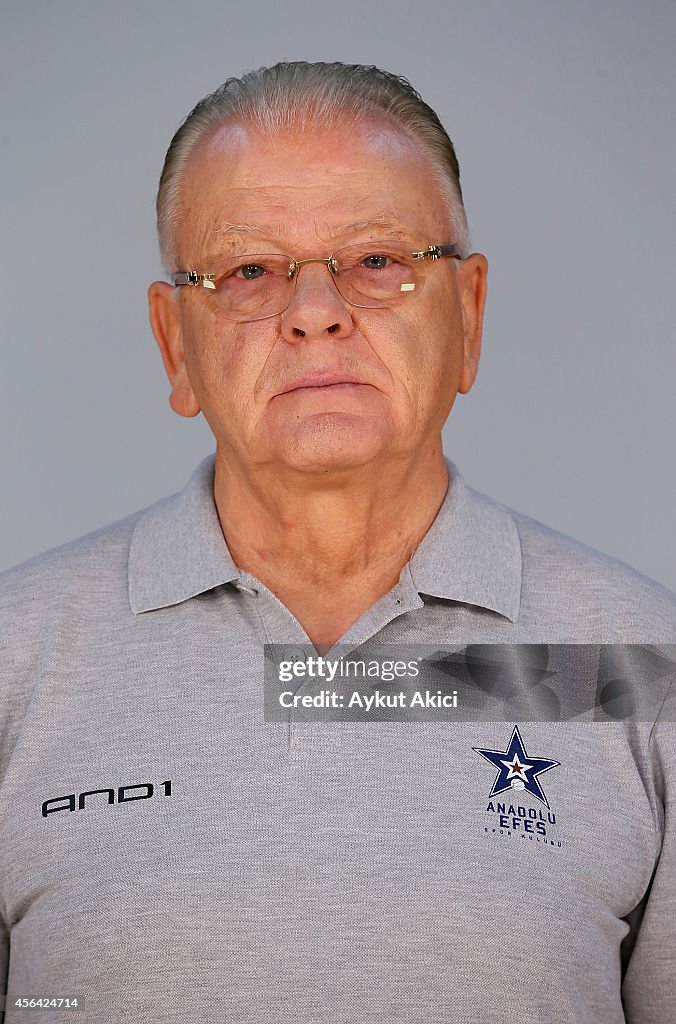 Anadolu Efes 2014/2015 Turkish Airlines Euroleague Basketball Media Day