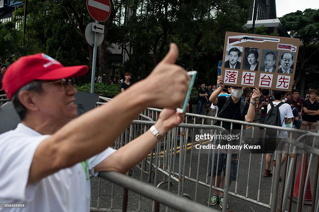 Sit-In Protest Continues In Hong Kong Despite Chief Executive's Calls To Withdraw