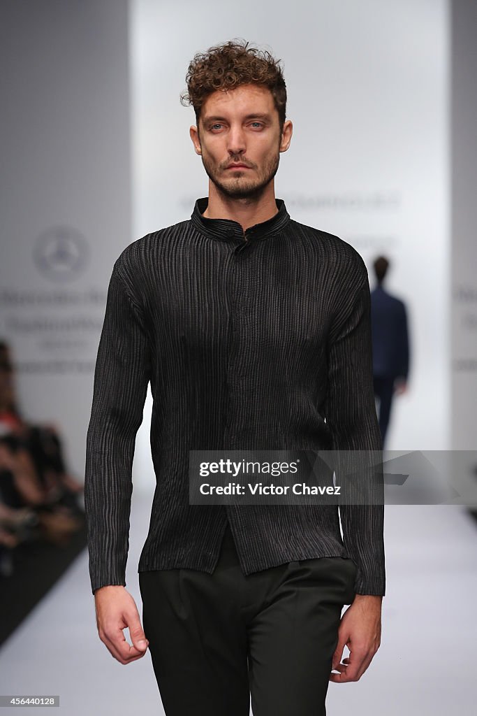 Adolfo Dominguez - Mercedes-Benz Fashion Week Mexico Spring/Summer 2015