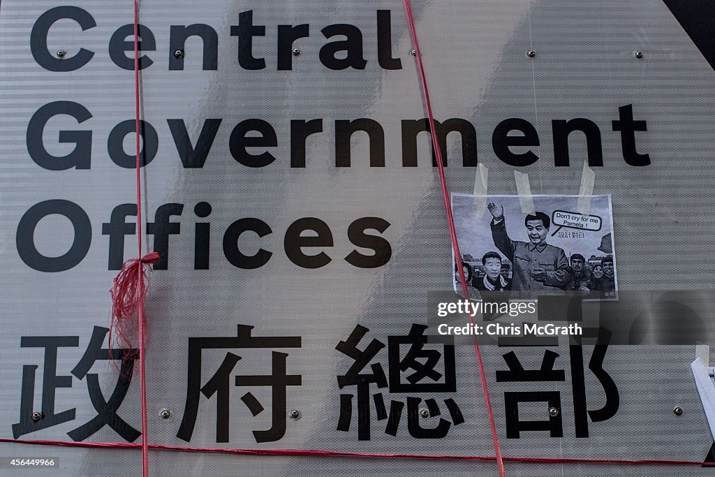 Sit In Protest Continues In Hong Kong Despite Chief Executive's Calls To Withdraw