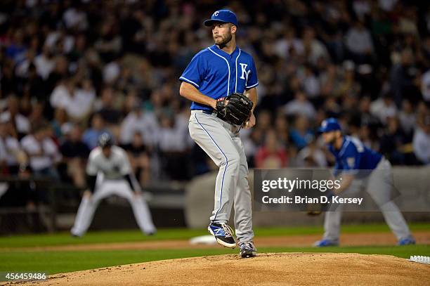 Danny Duffy of the Kansas City Royals delivers a pitch during the first inning against the Chicago White Sox at U.S. Cellular Field on September 27,...