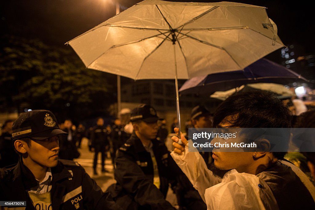 Sit In Protest Continues In Hong Kong Despite Chief Executive's Calls To Withdraw