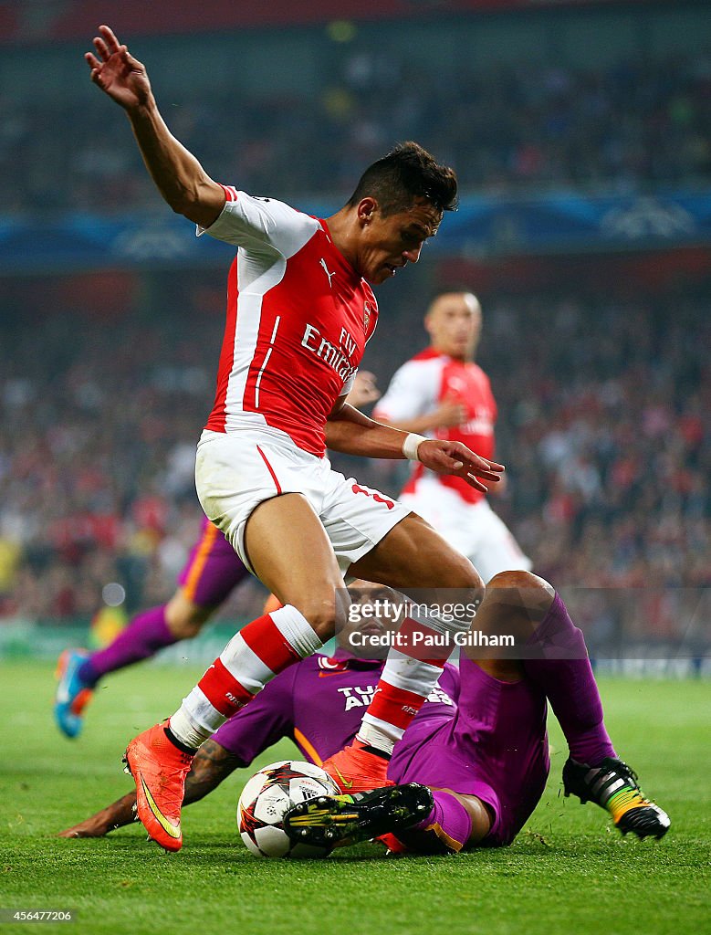 Arsenal FC v Galatasaray AS - UEFA Champions League