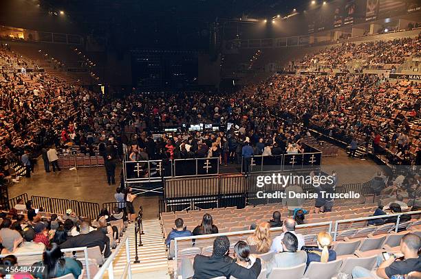 Jay Z Vip Riser 51 Riser At Jay Z Magna Carter Tour Las Vegas Stock Photos, High-Res ...