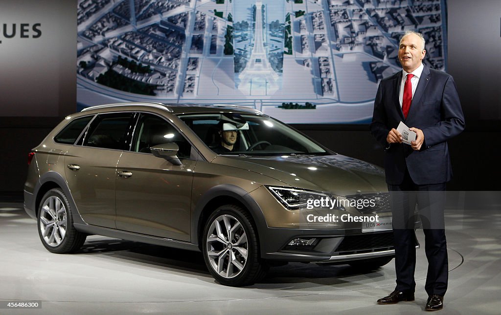 Volkswagen : Press Preview Prior The 'Mondial De L'Automobile' - Paris Motorshow 2014