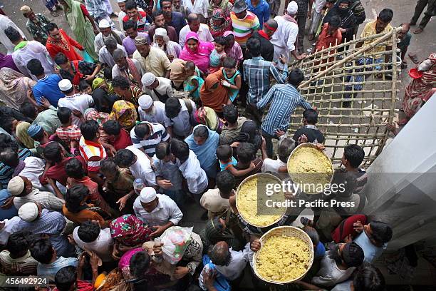 Tabarak Camera Tabarak Photos and Premium High Res Pictures - Getty Images
