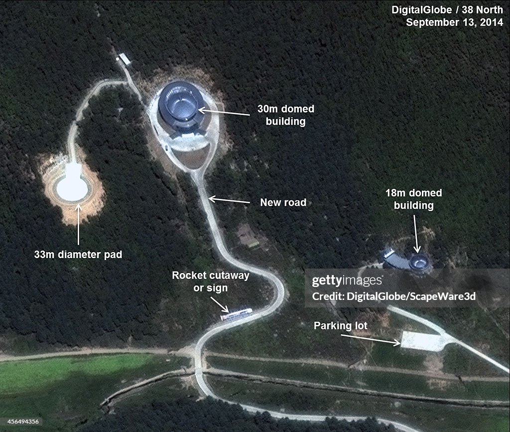 Figure 5. DigitalGlobe Imagery showing newly completed complex of buildings and pad.  Date: September 13th, 2014.   Analysis published on 38 North.