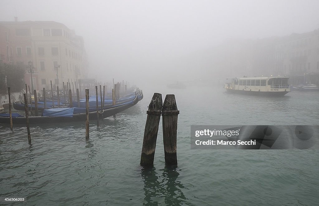 Venice Wakes Up Under Thick Fog