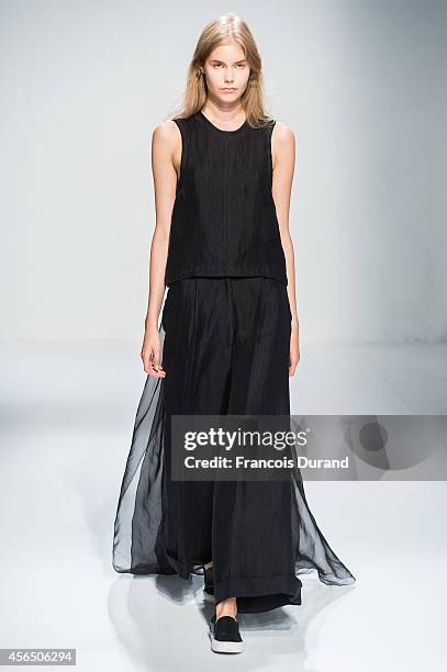 Model walks the runway during the Moon Young Hee show as part of the Paris Fashion Week Womenswear Spring/Summer 2015 on October 1, 2014 in Paris,...