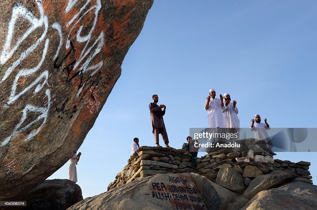 Pilgrims at Jabal Thawr (The Mount Bull) in Mecca