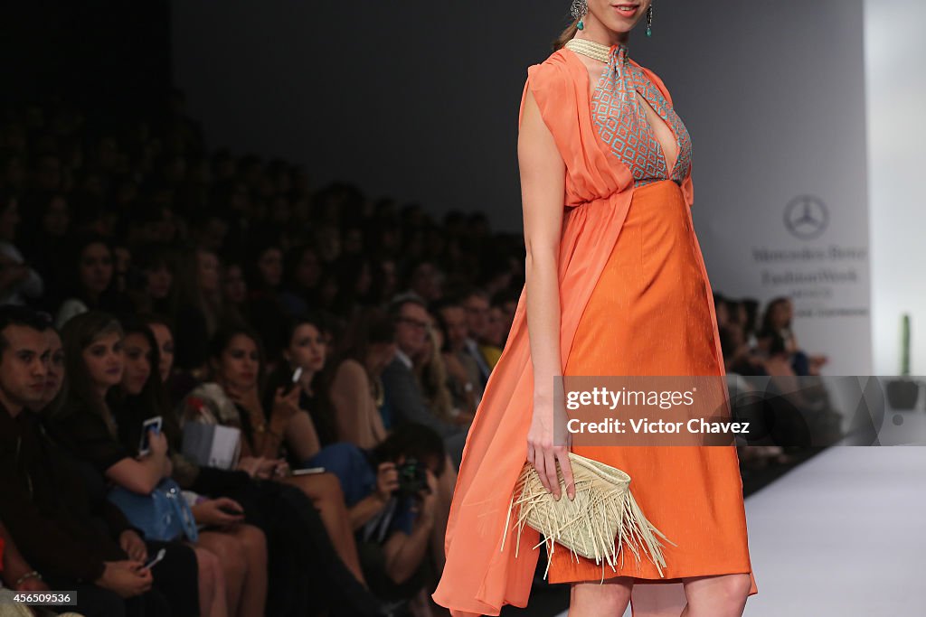 Lydia Lavin - Mercedes-Benz Fashion Week Mexico Spring/Summer 2015