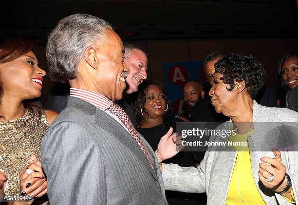 Aisha McShaw, Reverend Al Sharpton, NYC Mayor Bill de Blasio, Ashley Sharpton, and Aretha Franklin celebrate Al Sharpton's 60th birthday at Four...