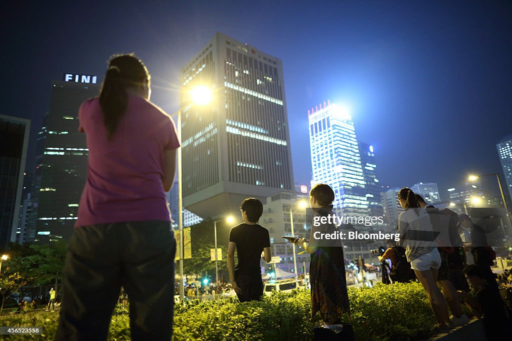 Hong Kong Police Draw Line On Occupation of Public Buildings