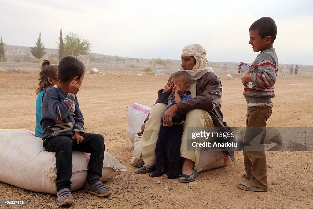 Syrian Kurds take shelter in Turkey's Sanliurfa