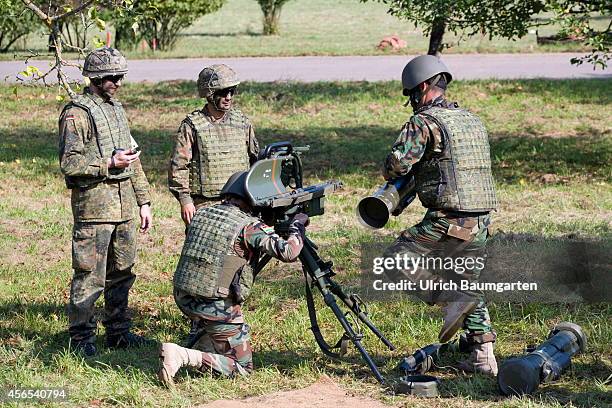 Training of Peshmerga soldiers on the antitank weapon Milan in the Infantry School Hammelburg. Left a German instructor, on October 02, 2014 in...