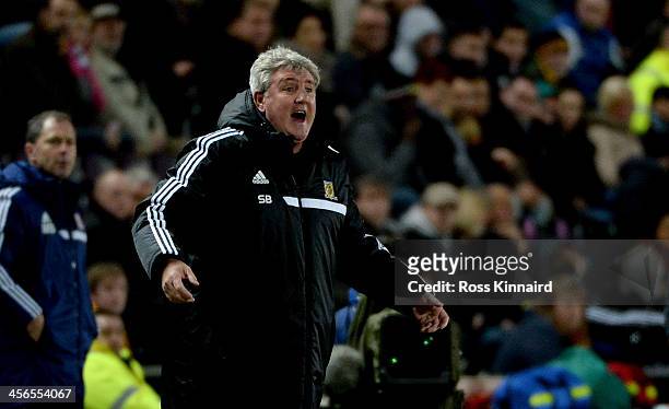 Steve Bruce the manager of Hull City during the Barclays Premier League match between Hull City and Stoke City at KC Stadium on December 14, 2013 in...