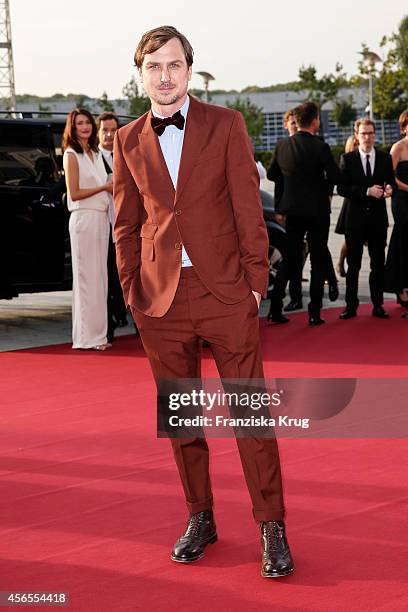 Lars Eidinger attends the red carpet of the Deutscher Fernsehpreis 2014 on October 02, 2014 in Cologne, Germany.