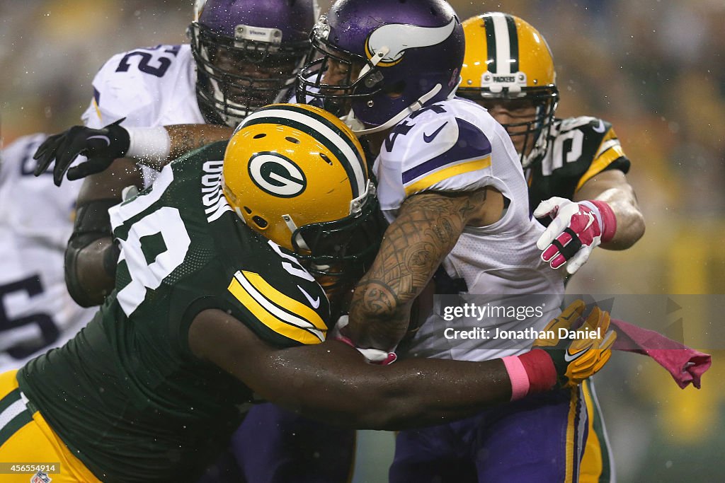 Minnesota Vikings v Green Bay Packers