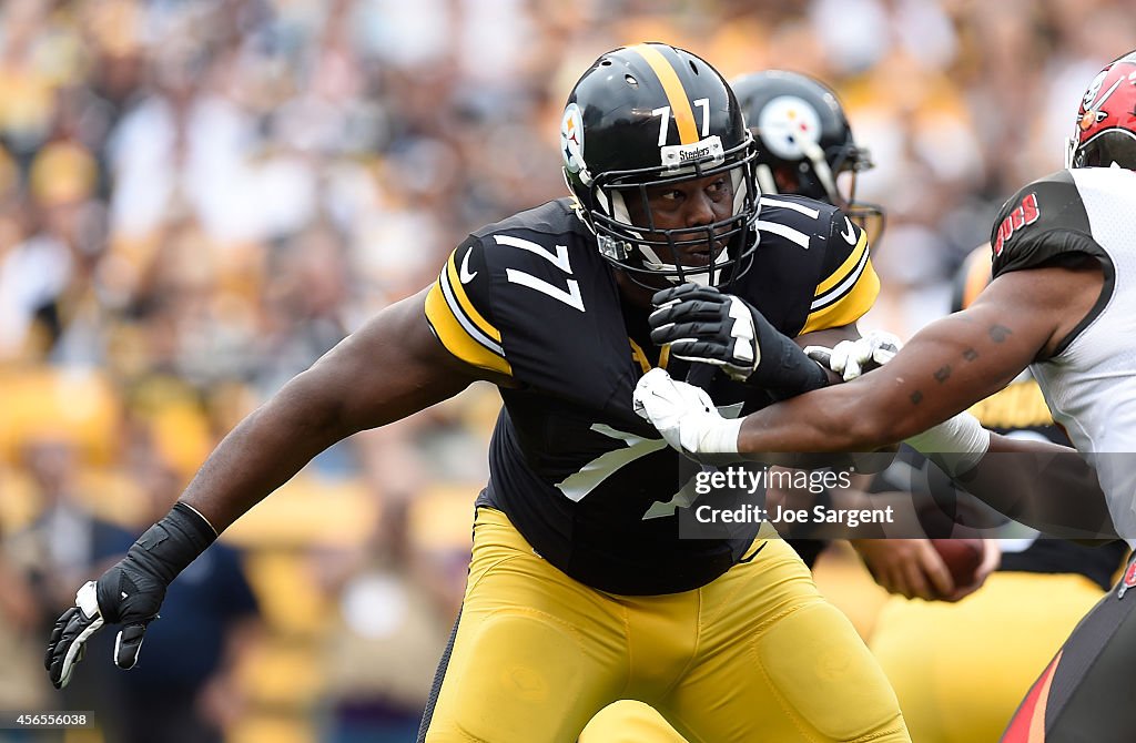 Tampa Bay Buccaneers v Pittsburgh Steelers