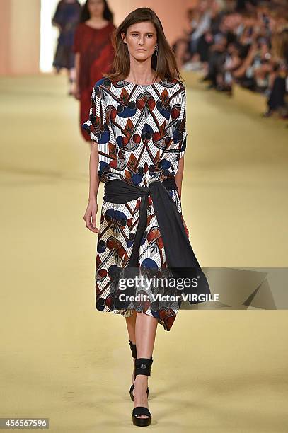 Marie Piovesan walks the runway during the Hermes Ready to Wear show as part of the Paris Fashion Week Womenswear Spring/Summer 2015 on October 1,...